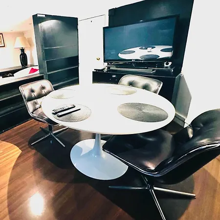 Spacieuses Flat Montaigne 2 باريس