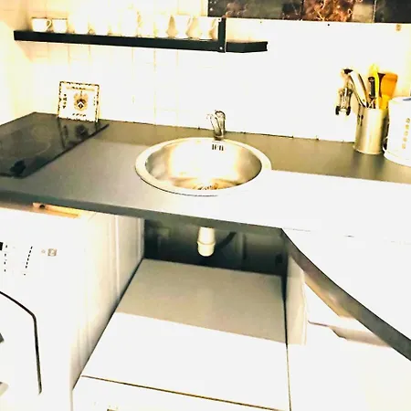 Spacieuses Flat Montaigne 2 Apartment *